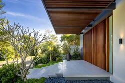 Chatsworth Road (D10), Detached #563225561